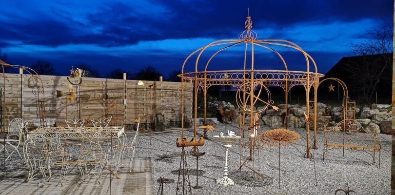 gloriette metal