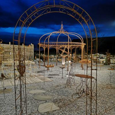 gloriette metal